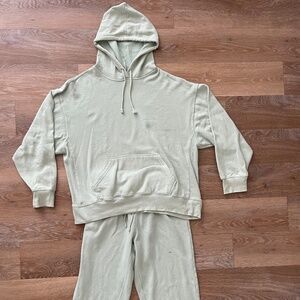 Sweatsuit